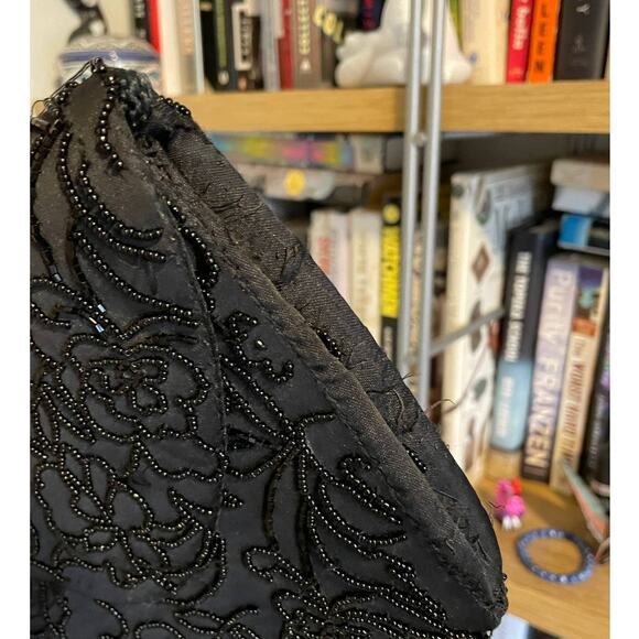 Vintage Valerie Stevens Beaded/Embroidered Floral Black Clutch with Side Strap - Picture 4 of 5